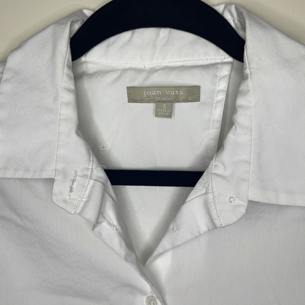 Sleeveless button down blouse - Picture 4 of 8